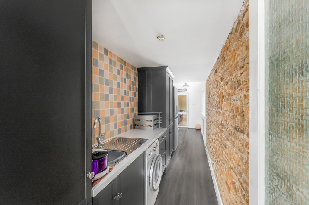 Astrop Road Kings Sutton